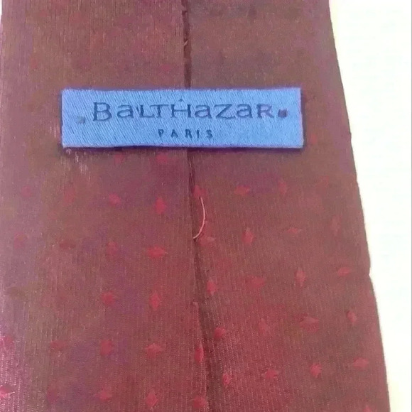 BALTHAZAR PARIS 100% silk  merlot tie. - Picture 3 of 6